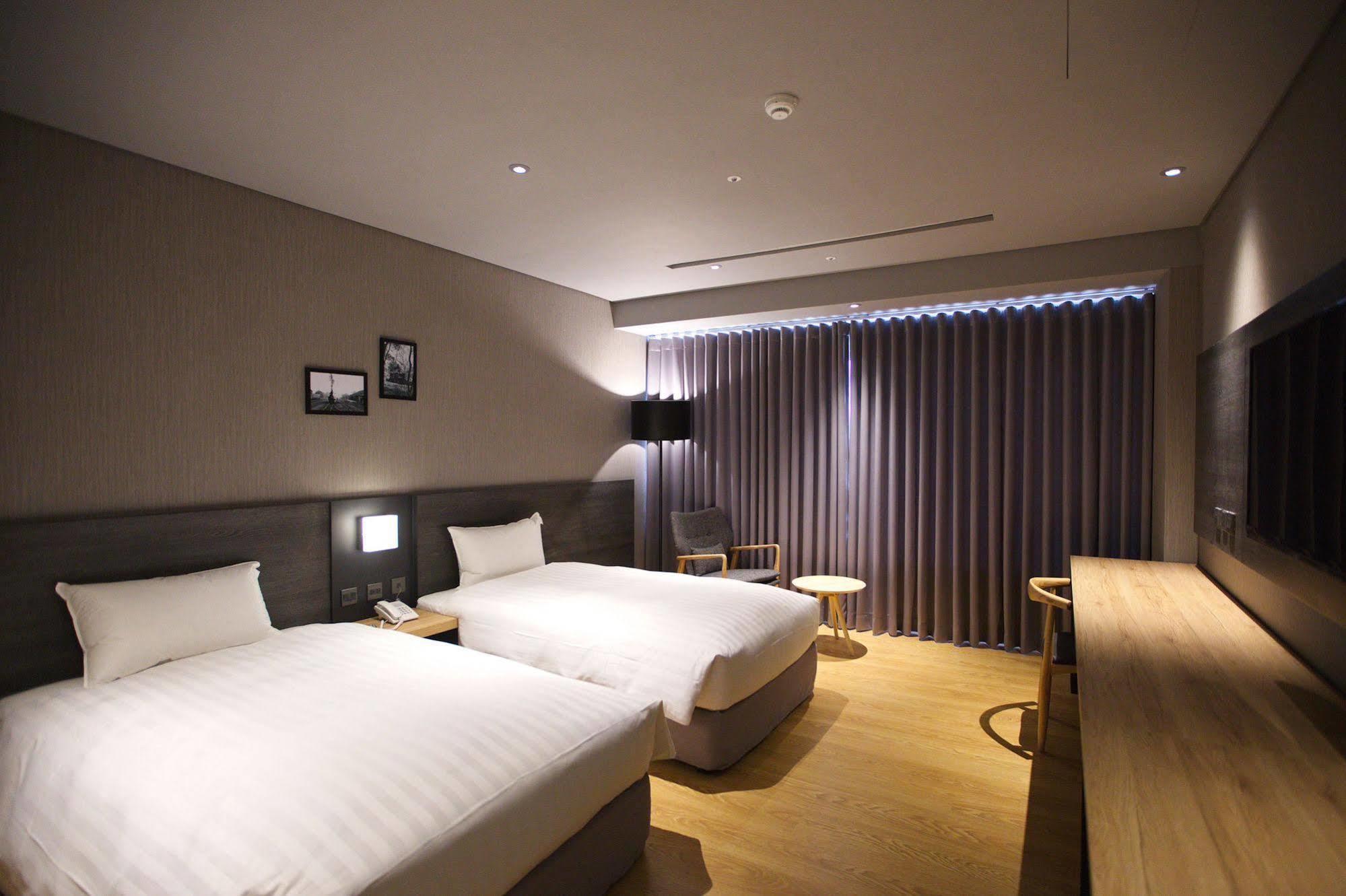 Chiayi Guanzhi Hotel Екстер'єр фото